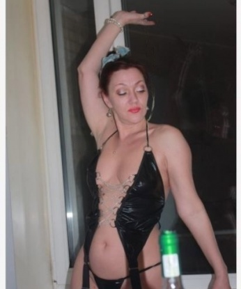 Анкета проститутки Валюша - город Камбилеевское, 44 года, №2003